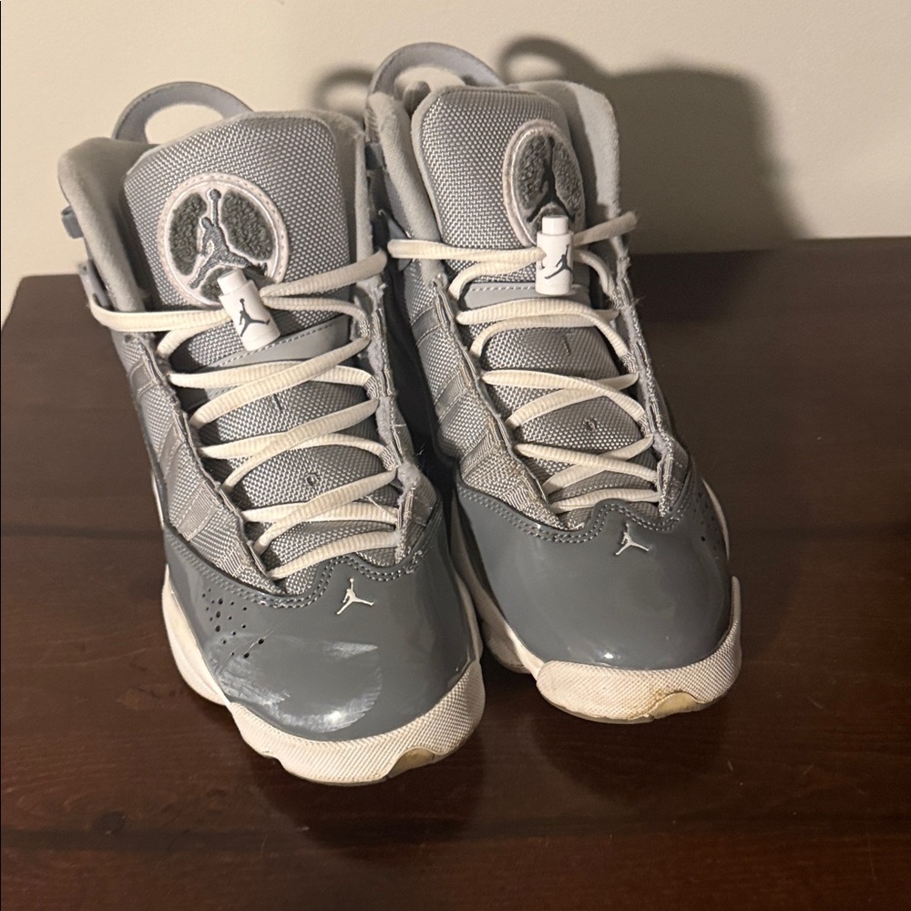 Jordan Kids Grey and White 6 Rings